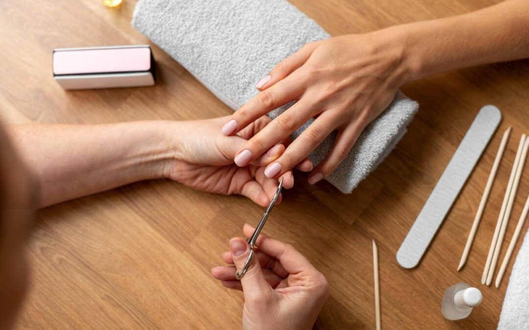 Jak obcinać paznokcie, by zachować zdrowie i estetykę?