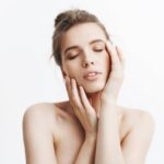 jak odmłodzić twarz